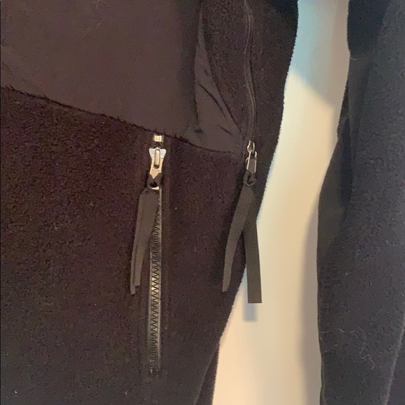 North face zip up jacket - Picture 5 of 11